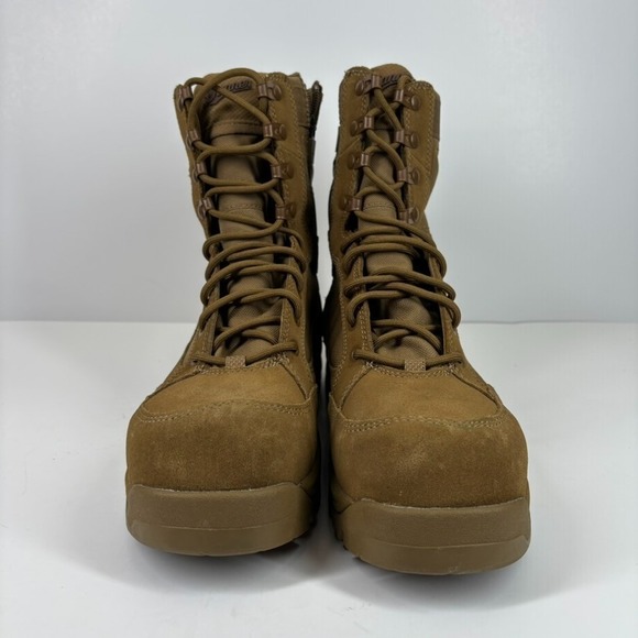 Danner Tanicus 8\